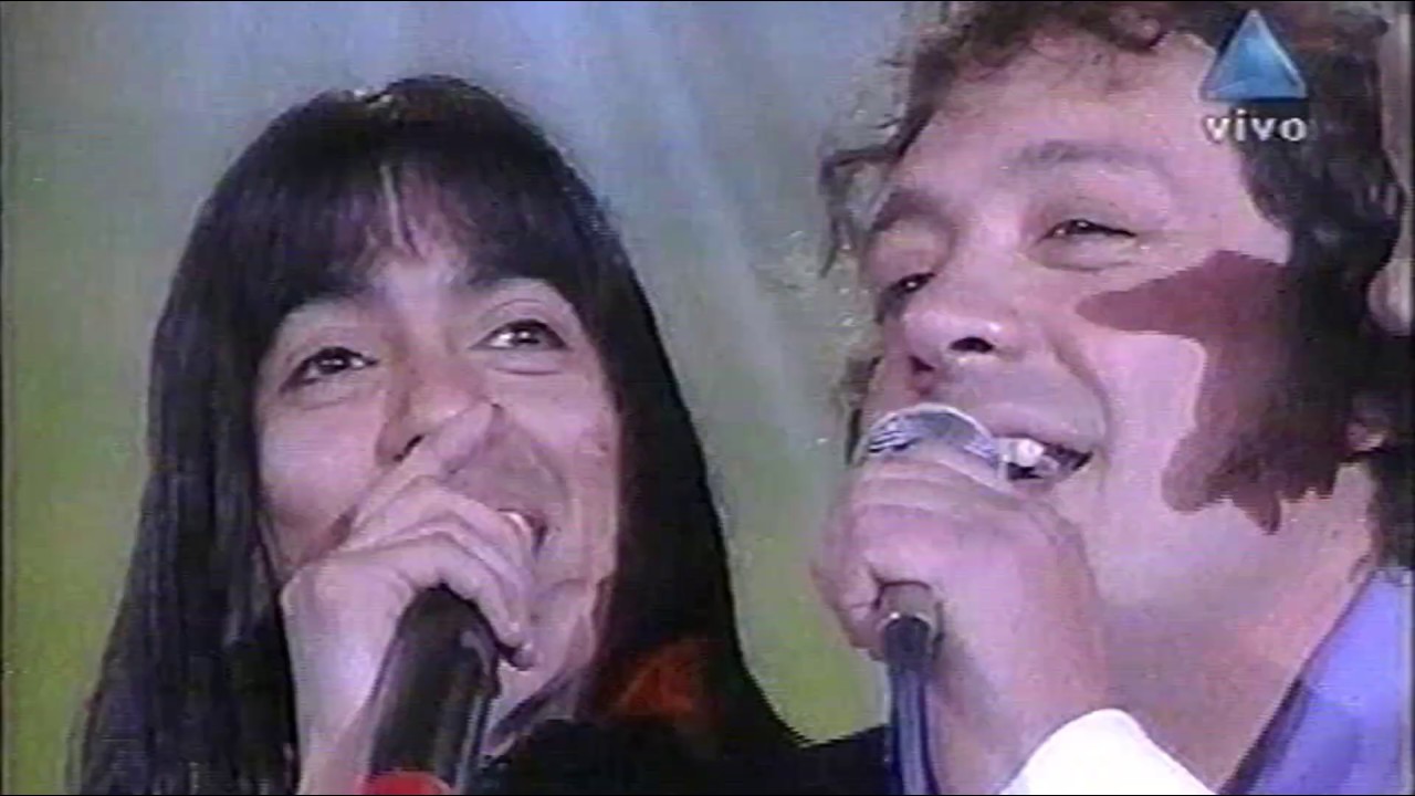 LEO MATTIOLI con Ariel PIBES CHORROS cantando Sentimiento Villero y Como Podre | Cumbia del Recuerdo
