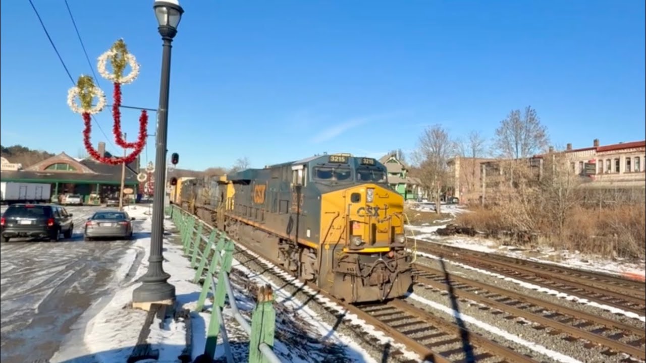CSX M436 rumbles east Palmer MA January 8, 2026