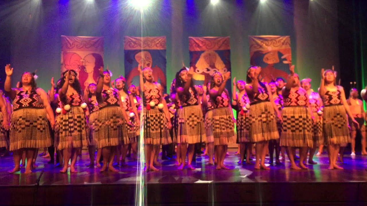 Te whanau ā apanui & Te Waka huia
