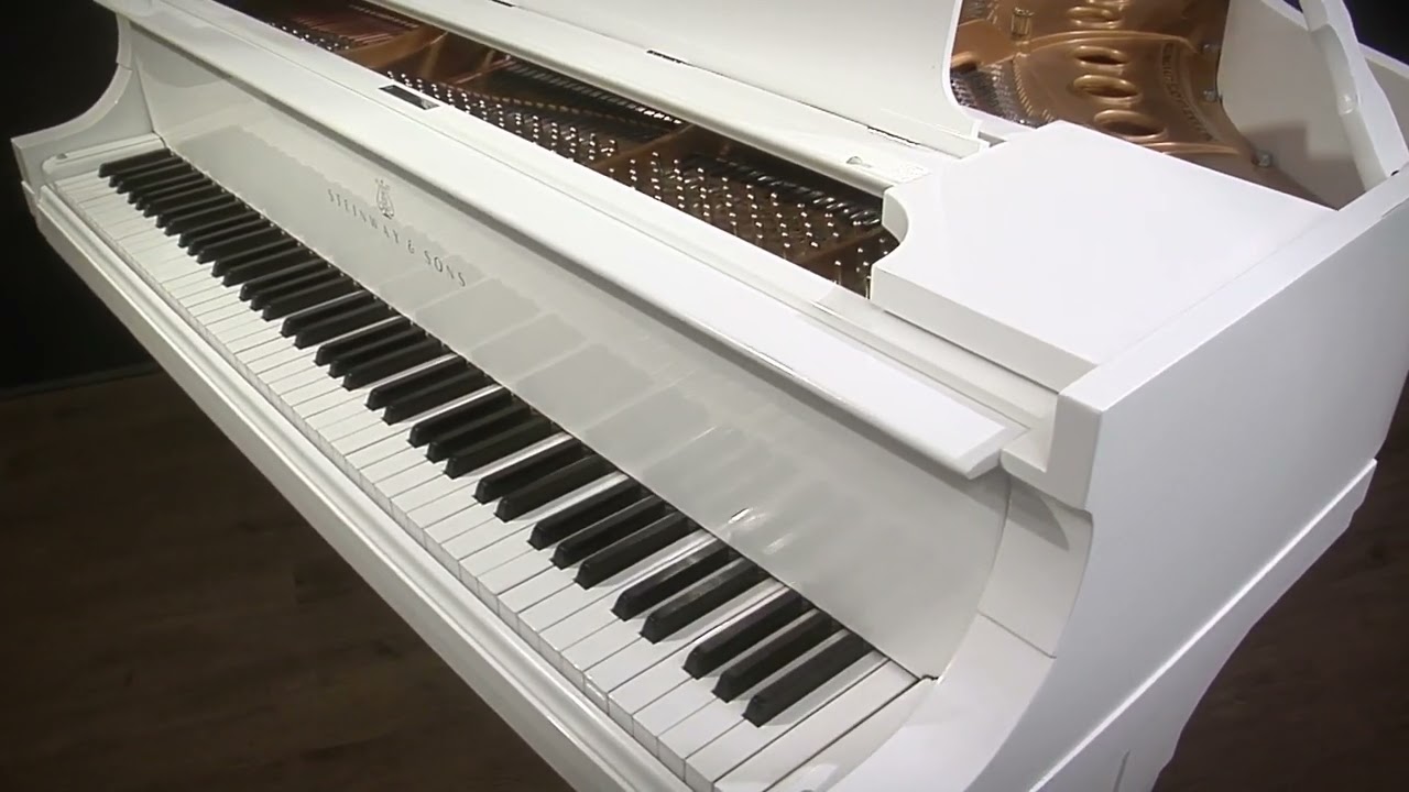 Steinway Model M 5'7