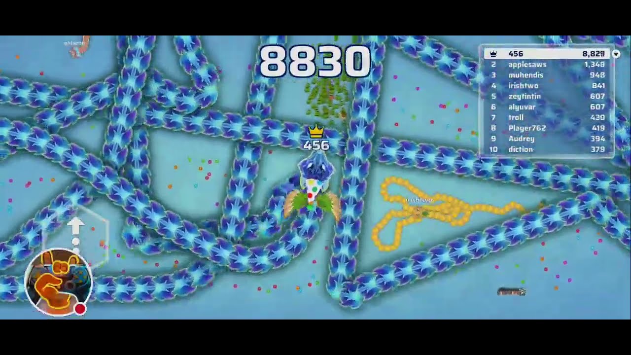 PLAY PLAY AND PLAY  is live snake.io