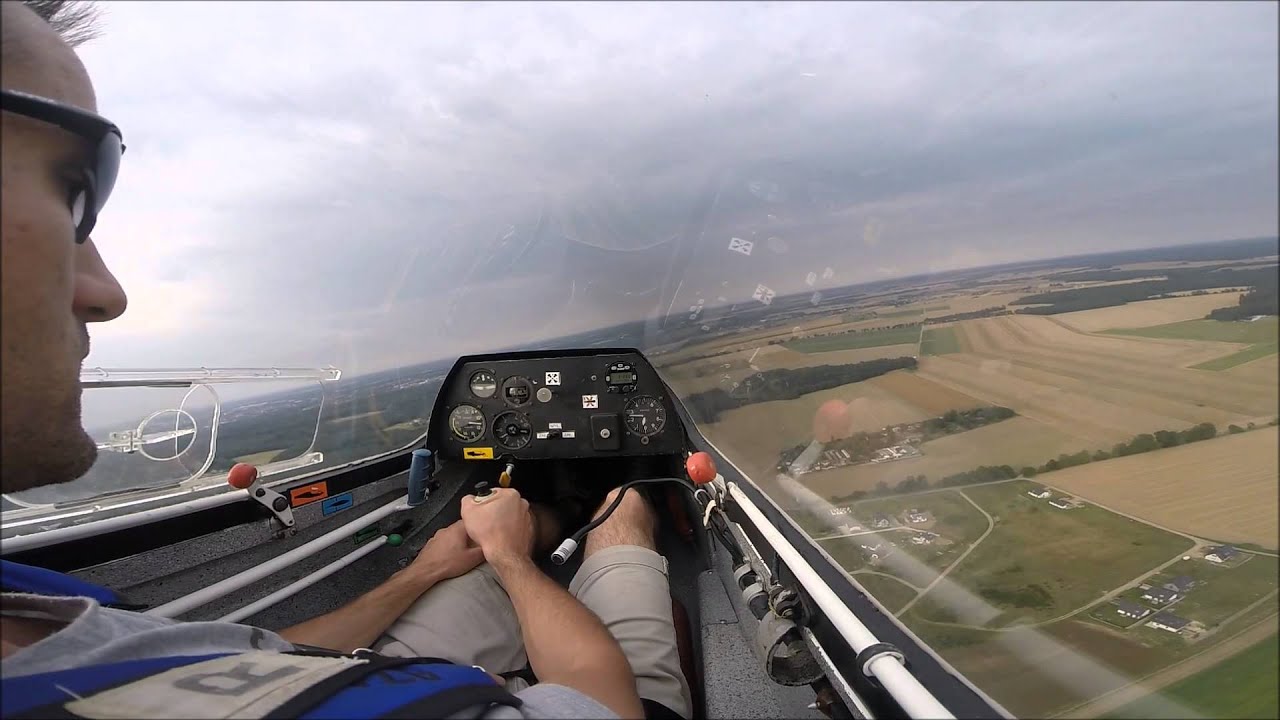 Puchacz, cockpit view.