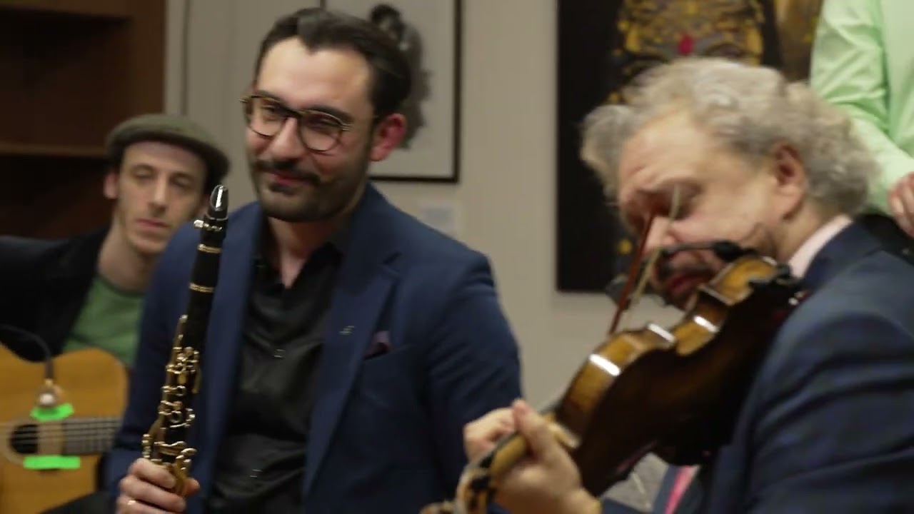 Bei Dir War Es Immer So Schön - Valami Swing ft. Roby Lakatos