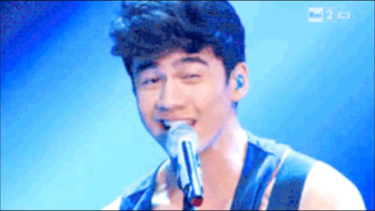 Calum Hood I miss you