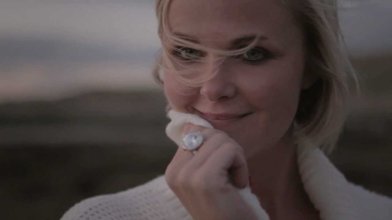 Eveline Cannoot - Zomerdromen (Officiële videoclip)