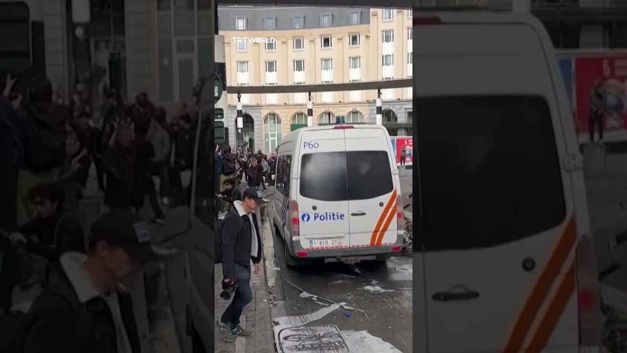Belgian police use tear gas during protest against education reforms