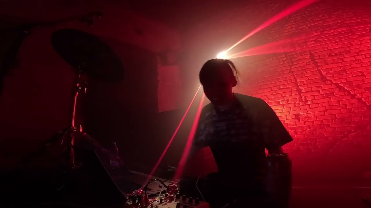 Konstantin Poveda live at Otel`, Kyiv [09.07.2025] (нойз щосереди) drone / synthwave hip-hop