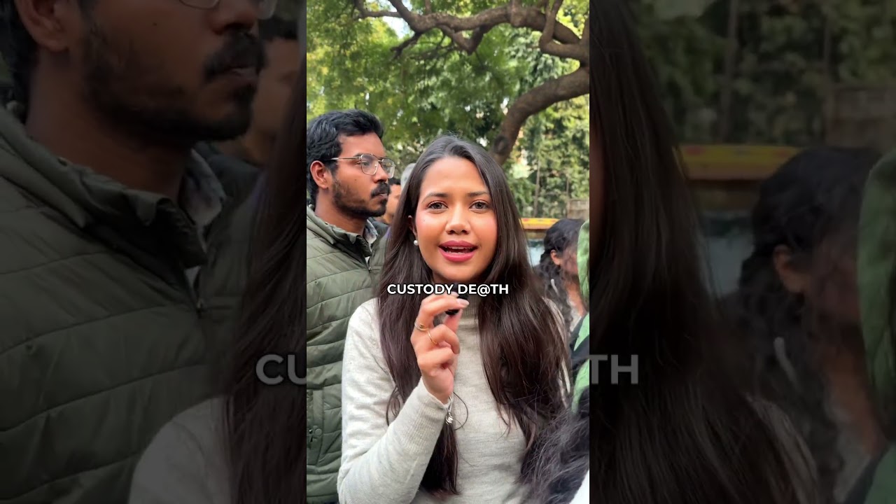 Unnao R@pe Victim Faints At Delhi Protest? #PeekTV #News #Unnao #Protest #Delhi #JantarMantar