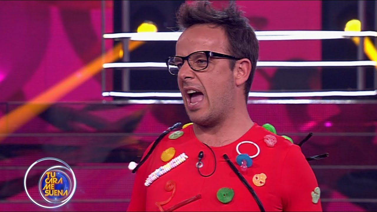 Àngel Llàcer, devorado por Anna Simon y Ana Morgade - TCMS4