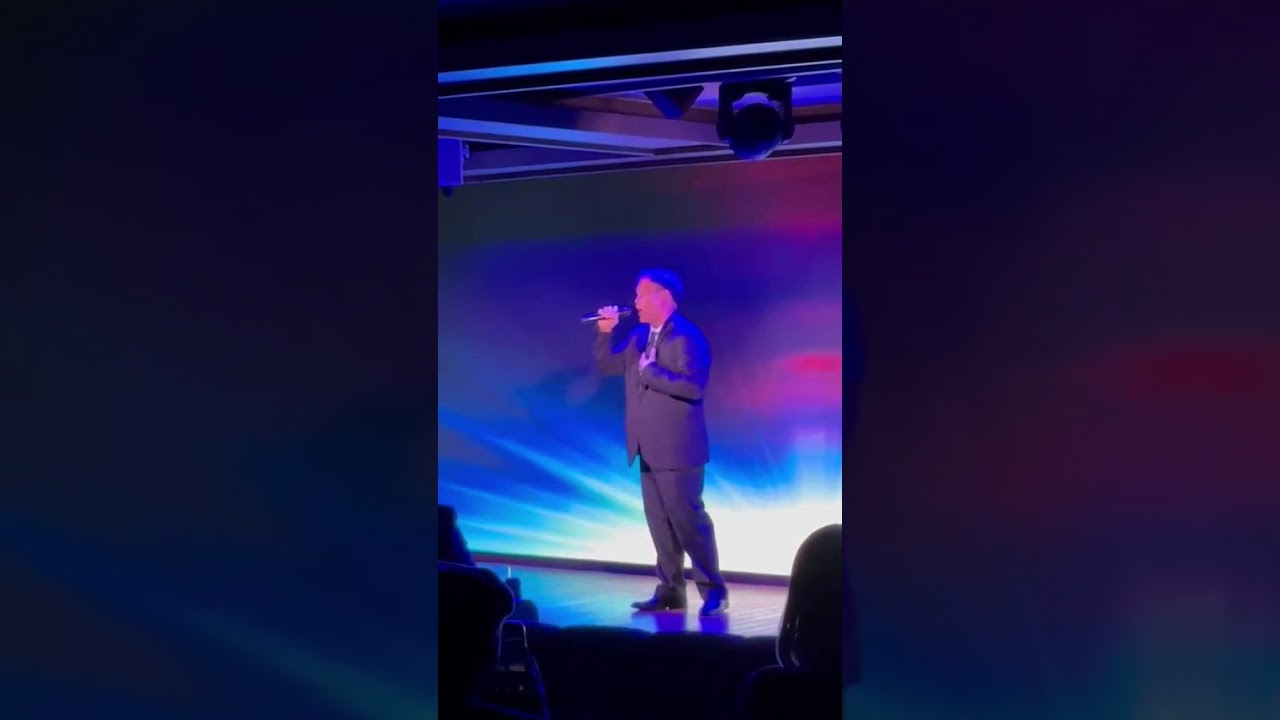 Standing ovation 👏 what a performance 