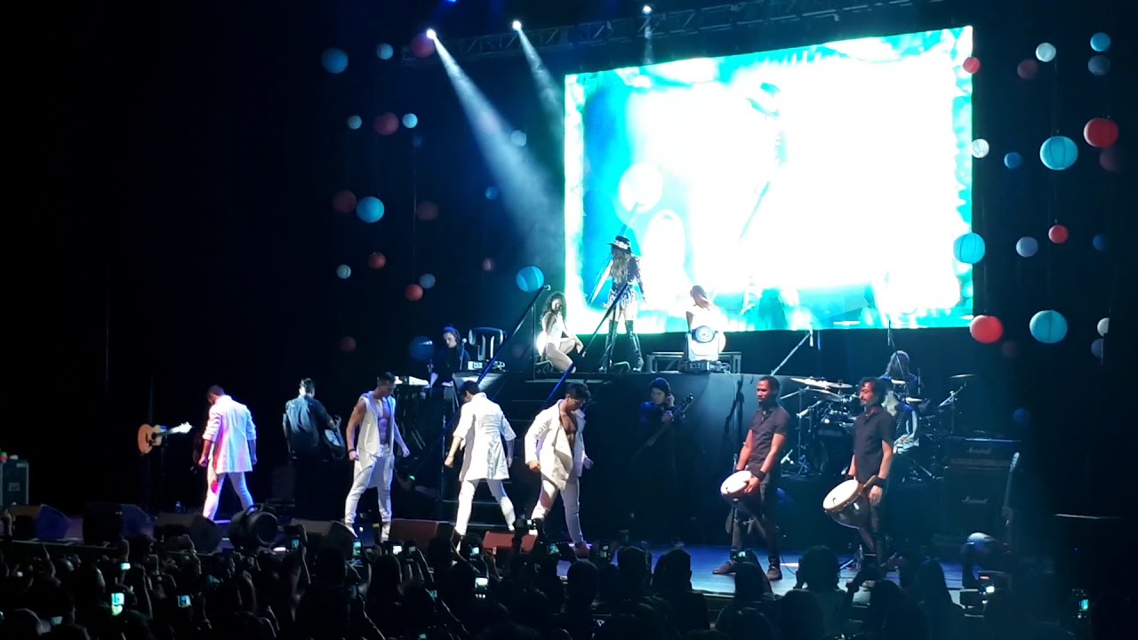 DULCE MARIA OPENING SHOW ORIGEN  METROPOLITAN 