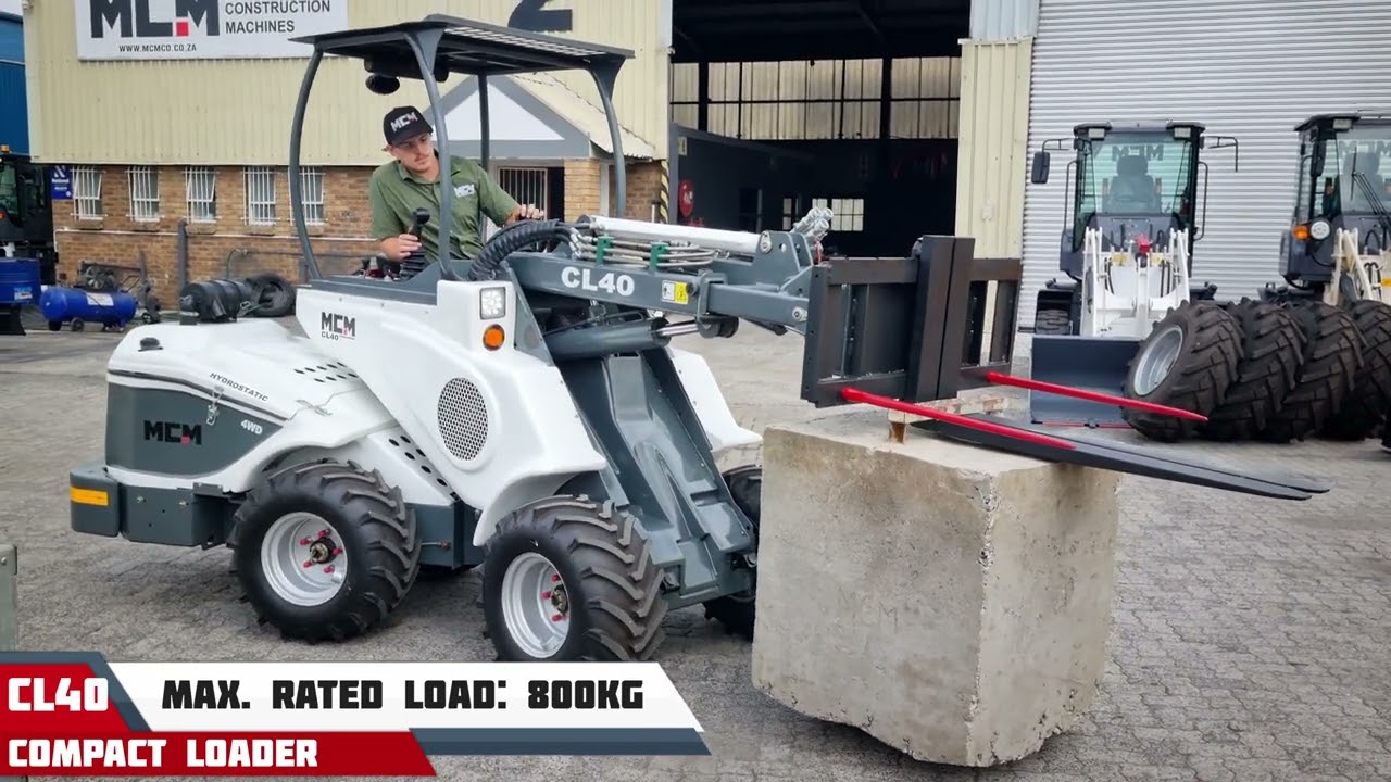 Demonstrating The CL40 Compact Loader's Max. Tipping Load 💪