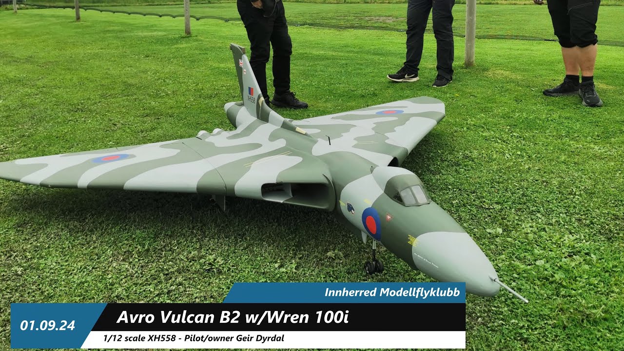 Drone chase Avro Vulcan B2
