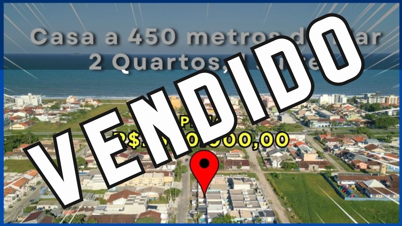 Casa em Matinhos com 2 Quartos (1 suíte), 2 Vagas a 450m do Mar | R$ 300 Mil