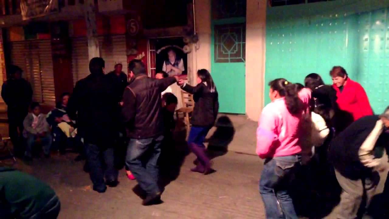 Copy of Bailando los Guegues