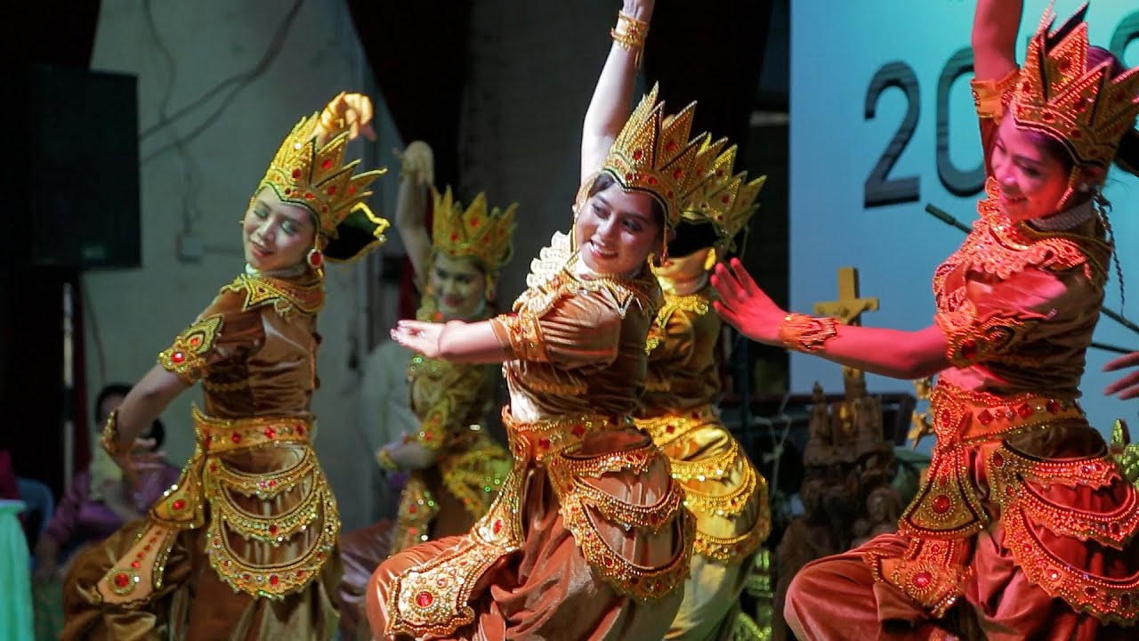 WWD 2018 Myanmar Music of Wood - Mandalay University Cultural Dance Performance II