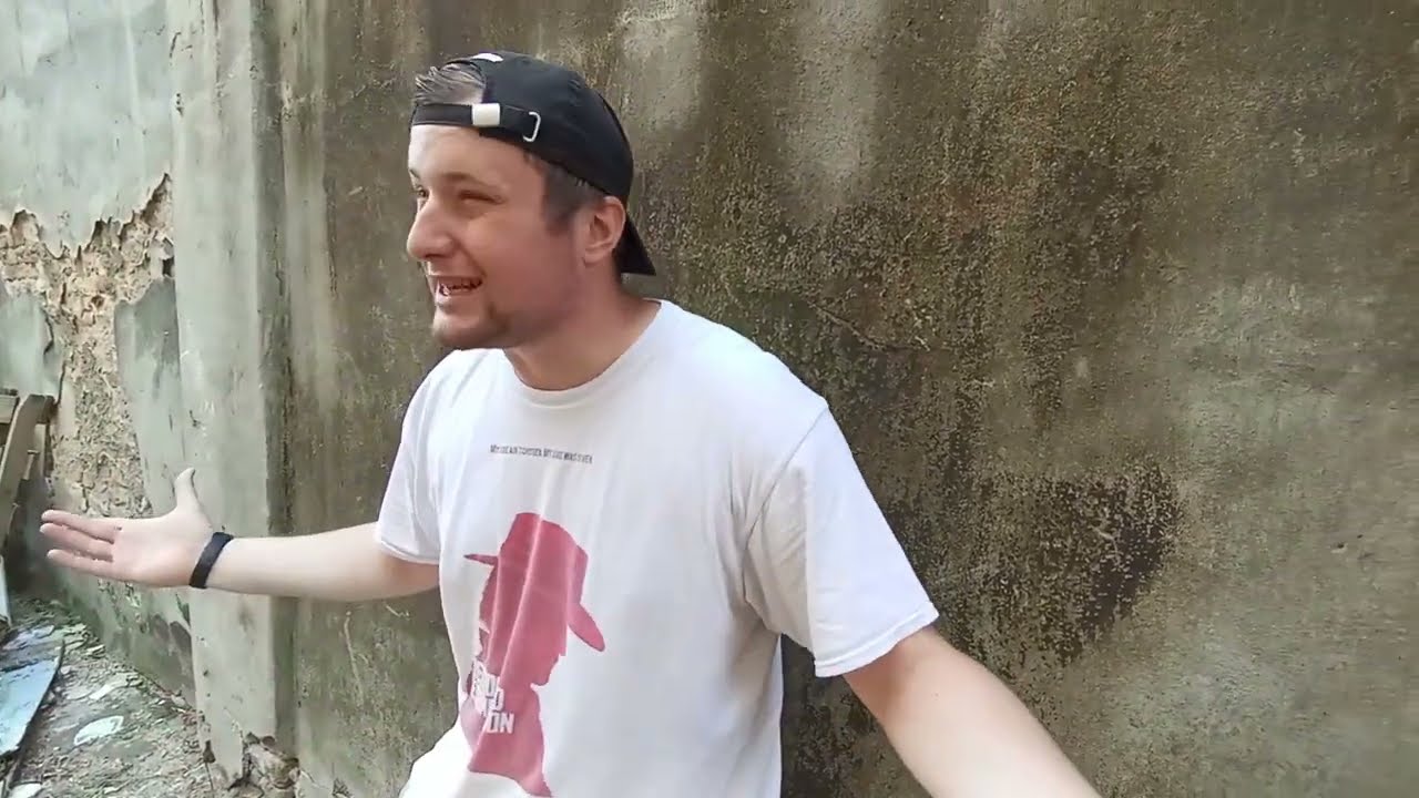Kratos aka MC - Papa Smerf (Street video)