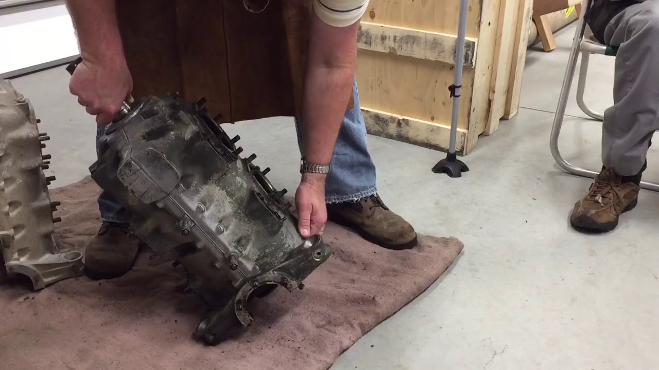 Separating the crankcase on a continental A-65 engine (Update #009)