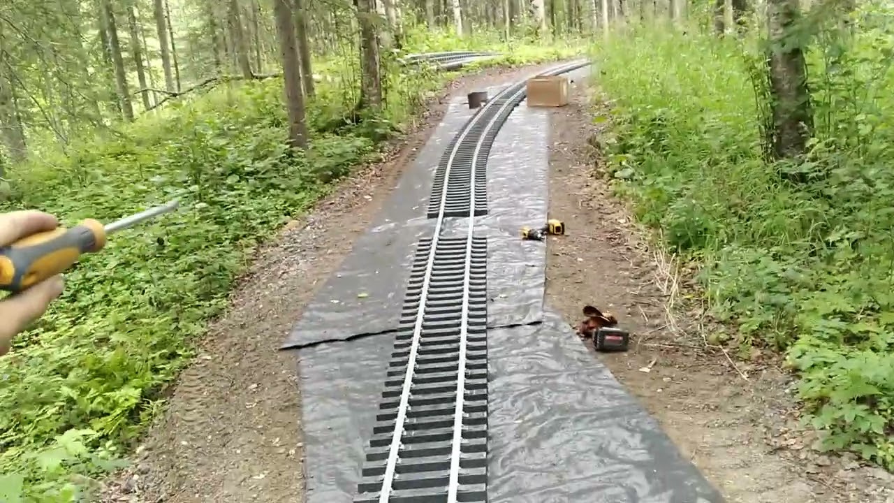 A Method Of Laying Accu-Tie Track