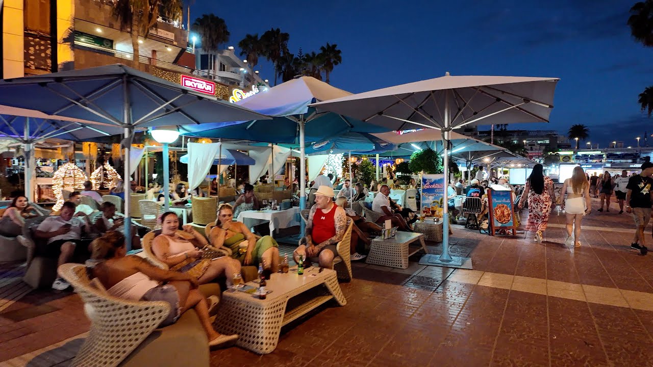 Tenerife - How Busy Is La Pinta Playa In The Evening..Costa Adeje...