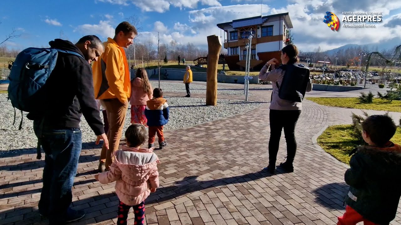 Cea mai 'trăsnită' casă din judeţul Sibiu - magnet pentru turiştii de pretutindeni