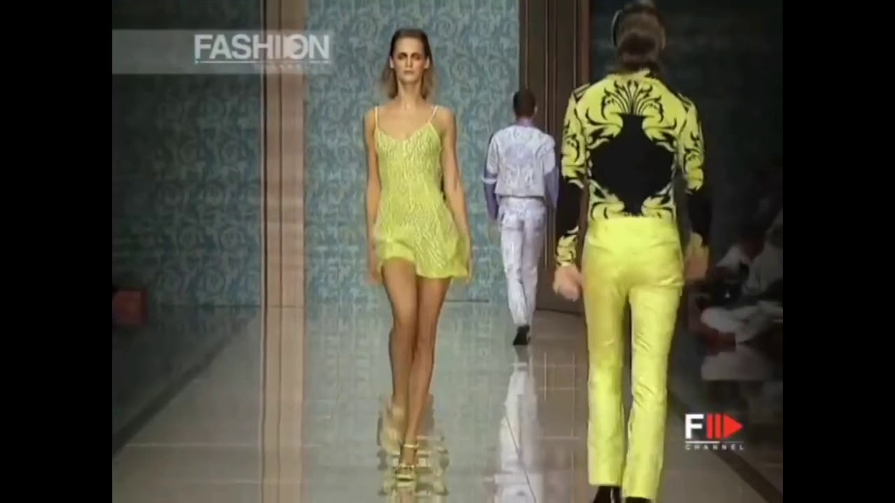 The Best of Carmen Kass | Runway Throwback