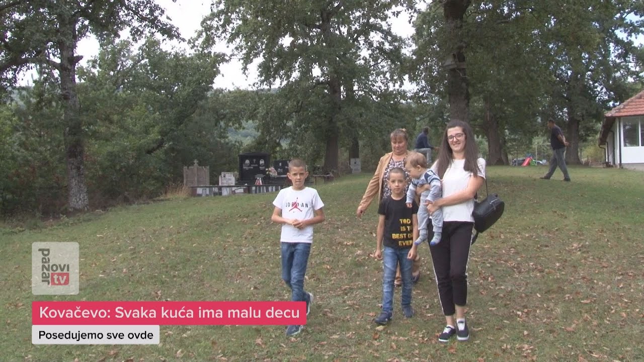 Svaka kuća ima malu decu