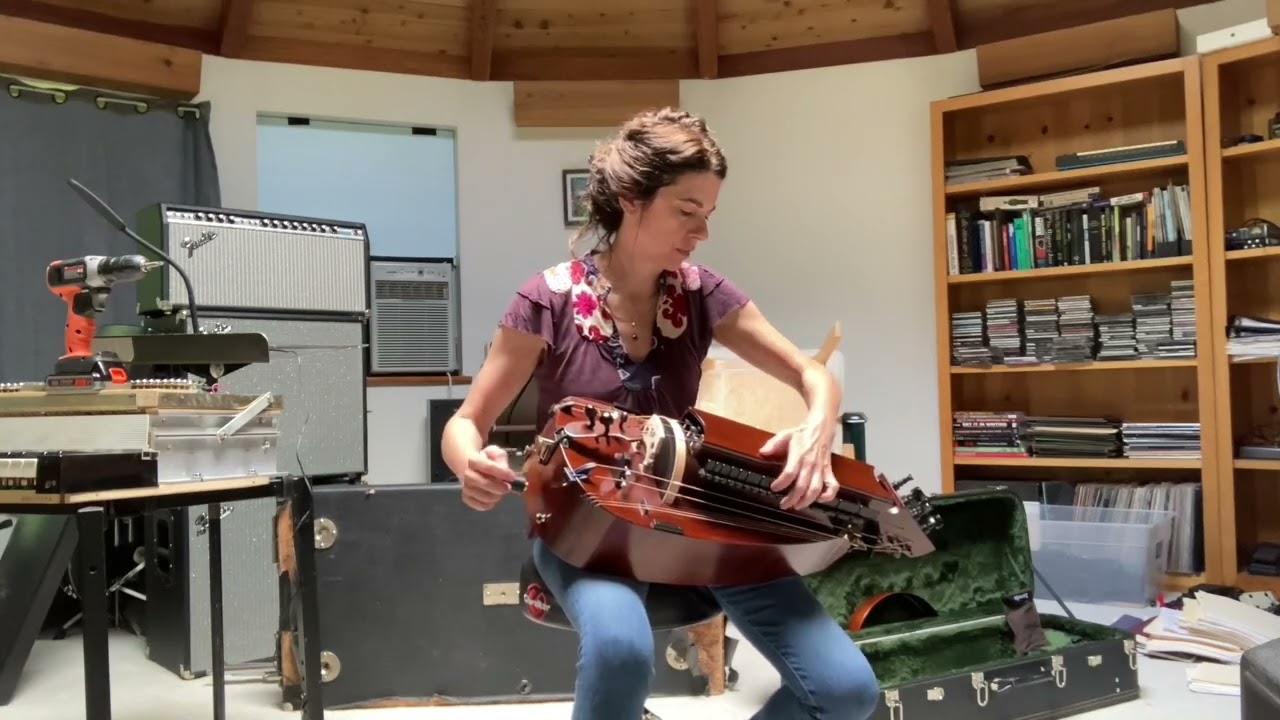 Broken Moon (Hurdy Gurdy)