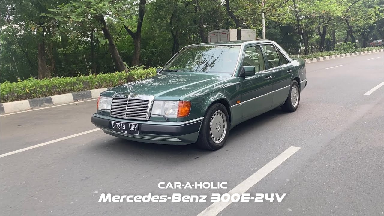 Boxer spesial nan langka: Mercedes-Benz W124 300E 24V