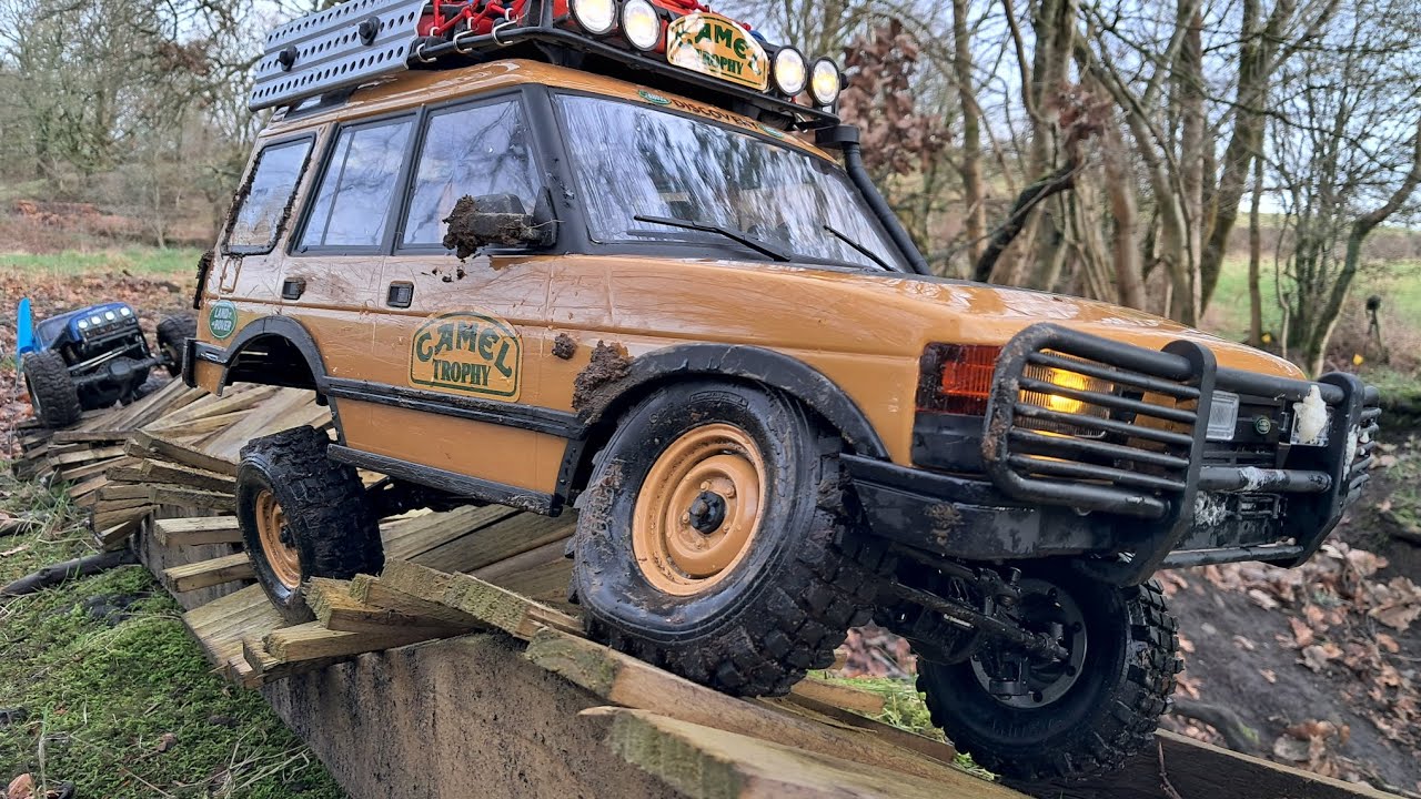 Camel Trophy Scotland - FMS Land Rover Discovery at Dunipace RC course