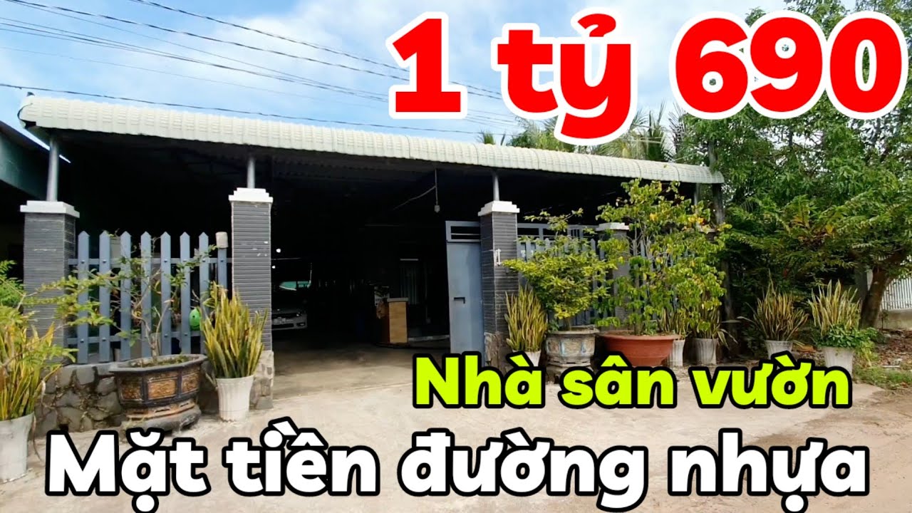 Bán nhà sân vườn 10x67 đường nhựa giá 1 tỷ 690 triệu gần QL22B Chợ Tân Phong xã Thạnh Bình Tây Ninh