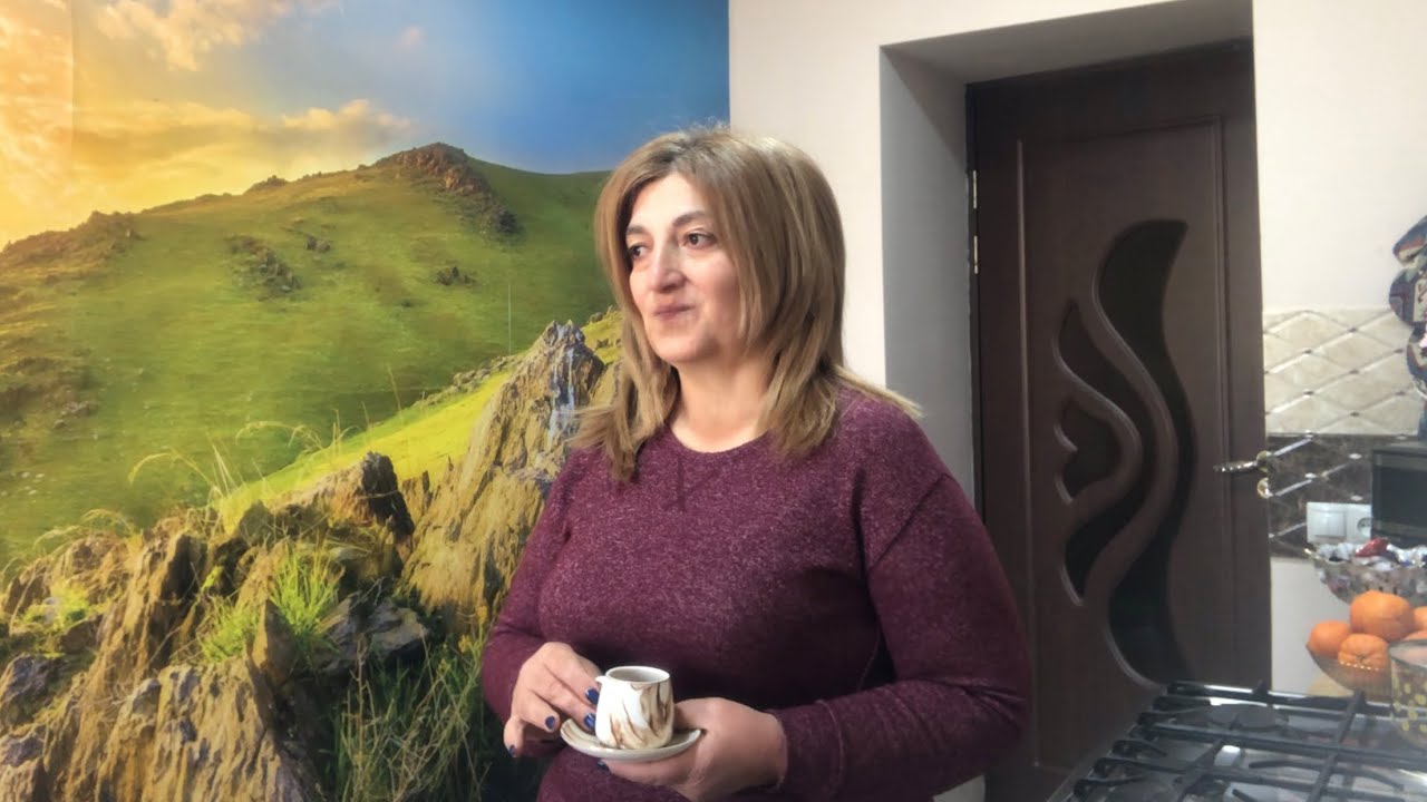 Մտքերս ու գործերս միքիչ խառն են …