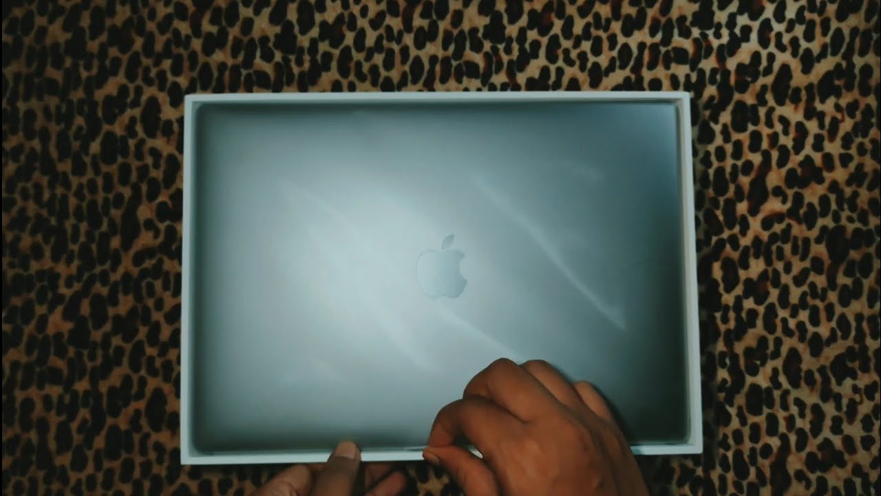Apple MacBook Air M1 | Back To School Offer | Rs. 69000 | Unboxing