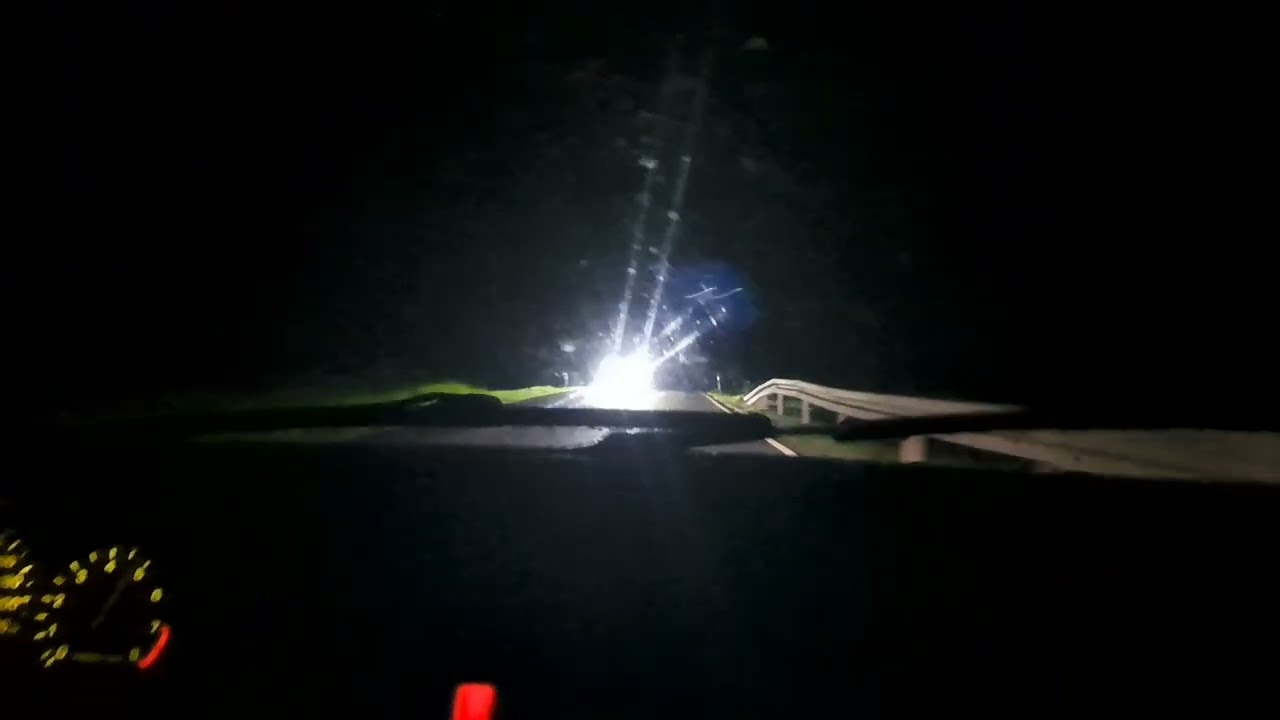 Loud Mazda MX3 v6 2.5 kl-de sound acceleration straight pipe JDM