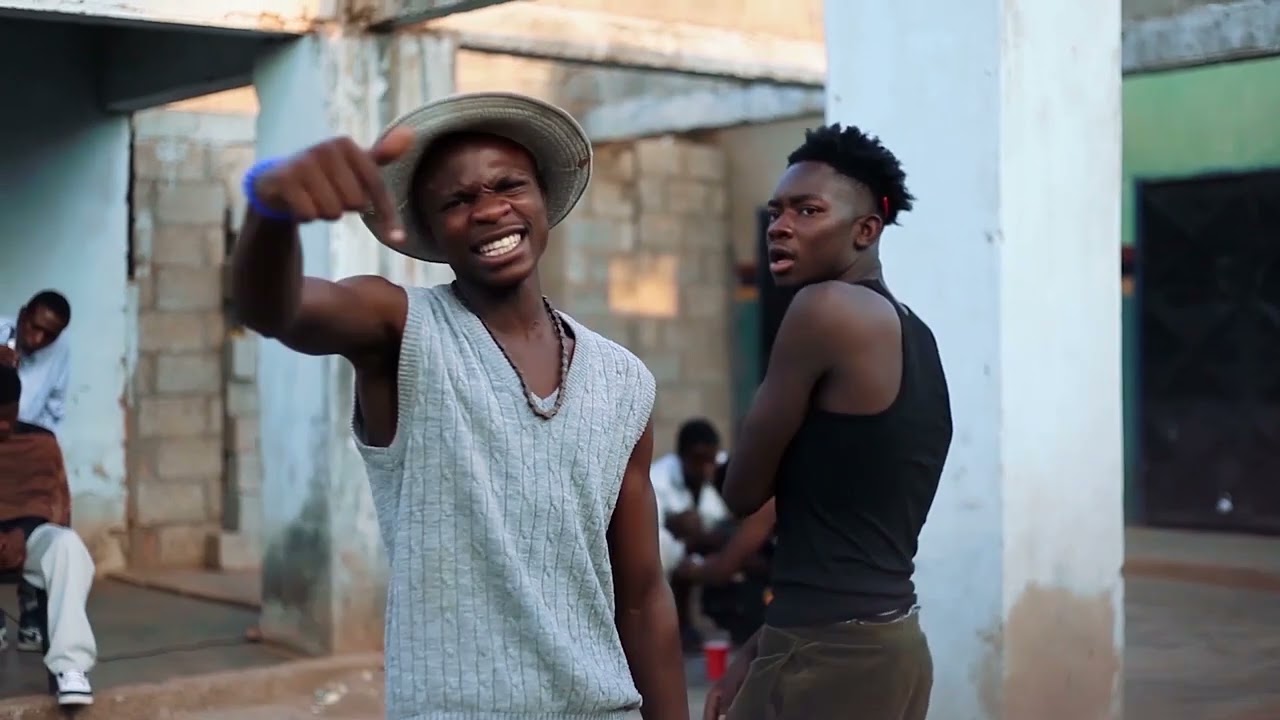 DIFFER ZM_FT_TWISTER ZM_Ndise tiliko_Dir Lux