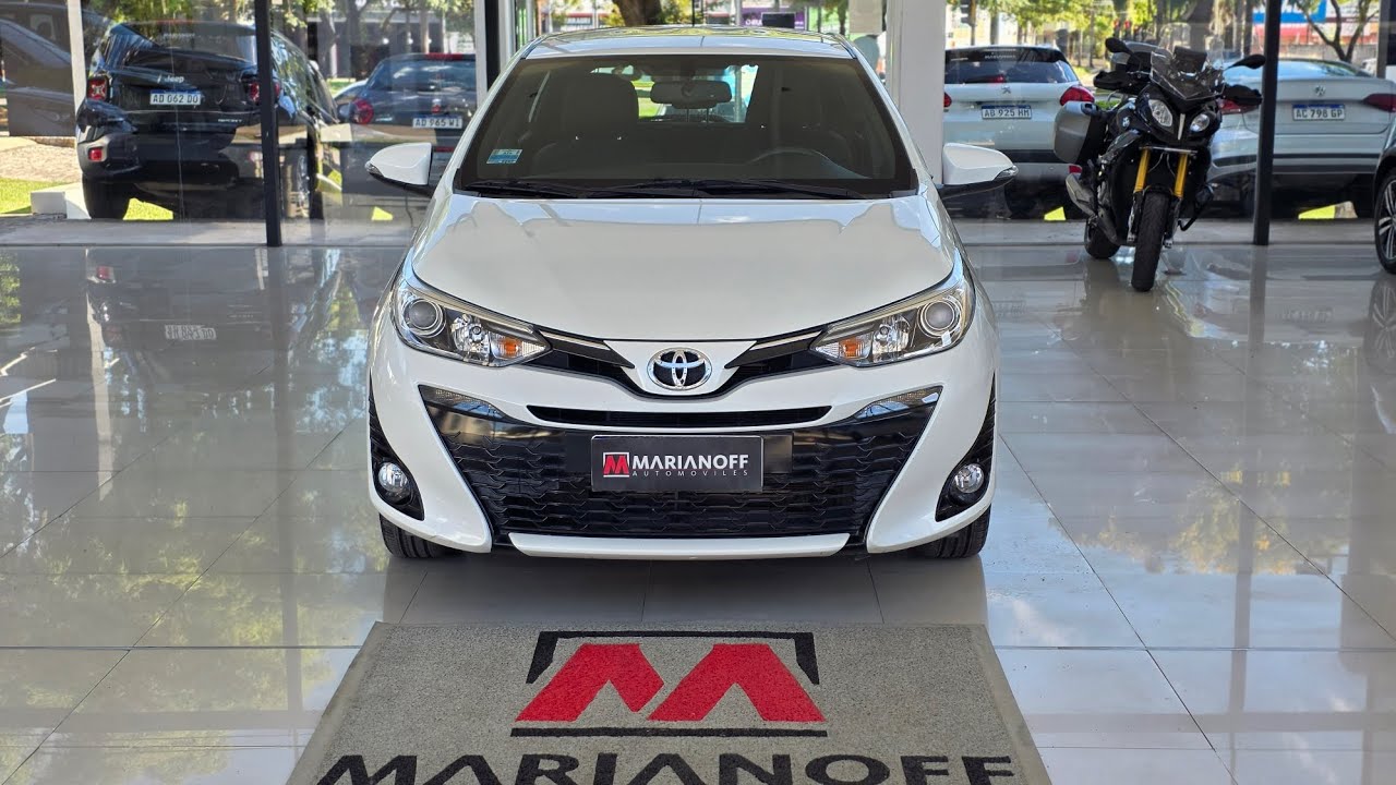 TOYOTA YARIS 5P XLS 2018👌