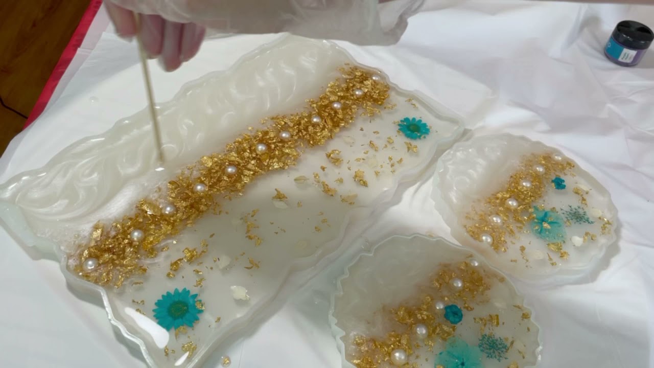 Pearl resin tray with coasters! Поднос из эпоксидной смолы с жемчугом!