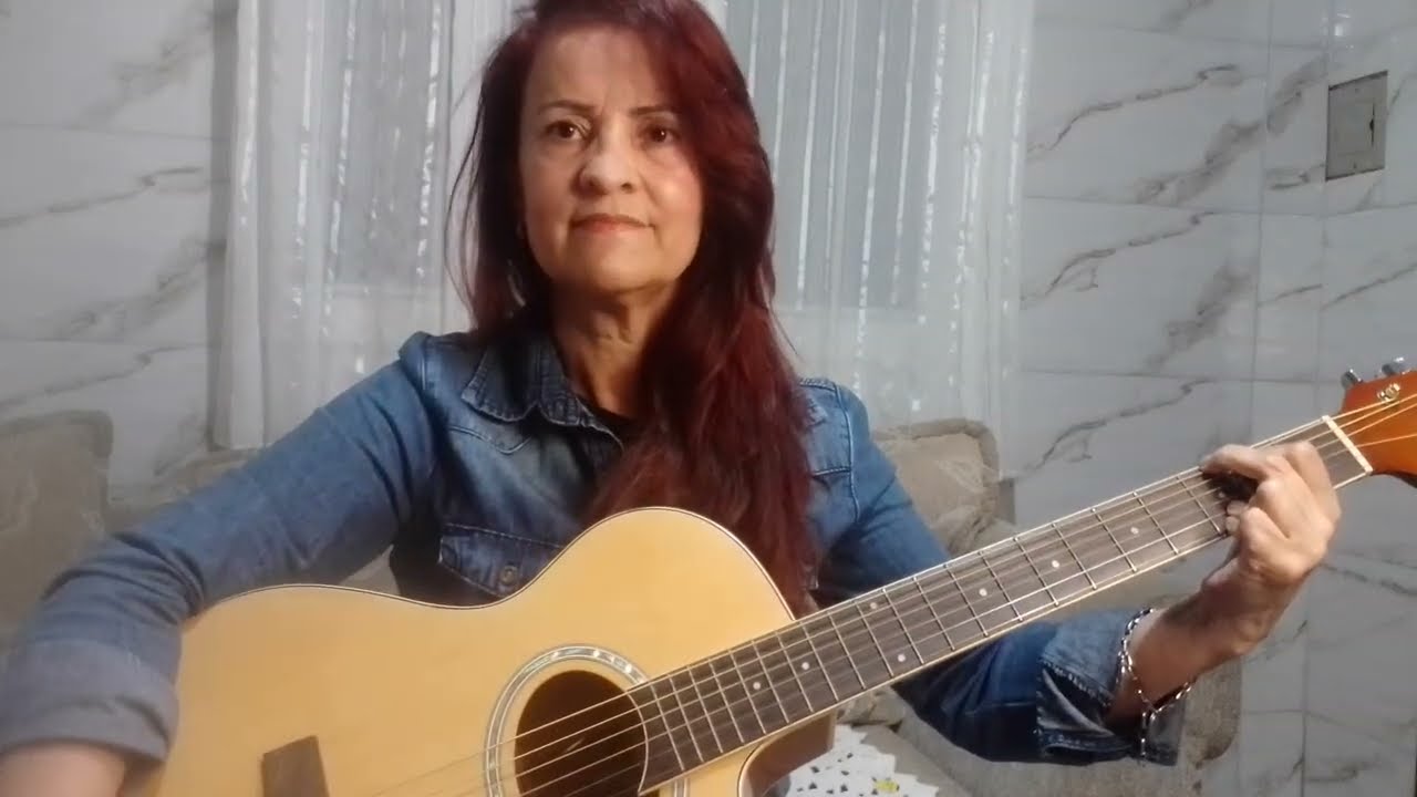 Salmo 44(45)  Escutai ,minha filha,olha ,ouvi isto:Que o Rei se encante com vossa beleza!