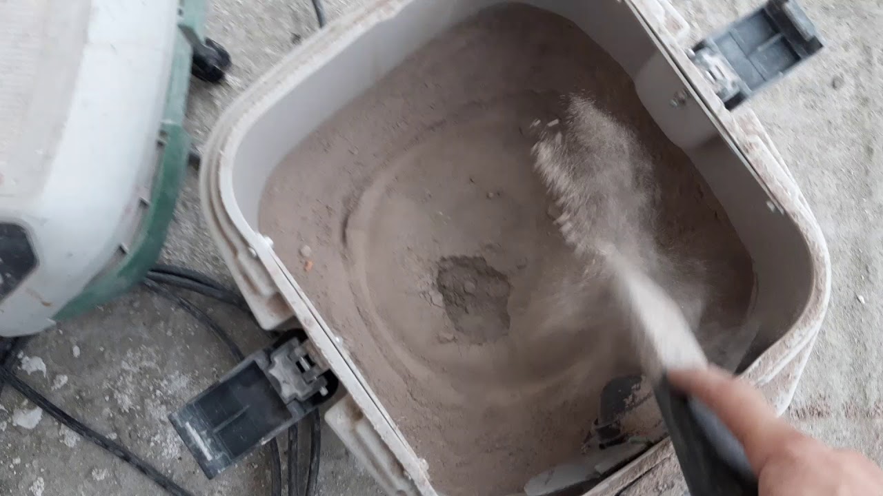 Пылесос Hitachi RP150YB спустя два года...