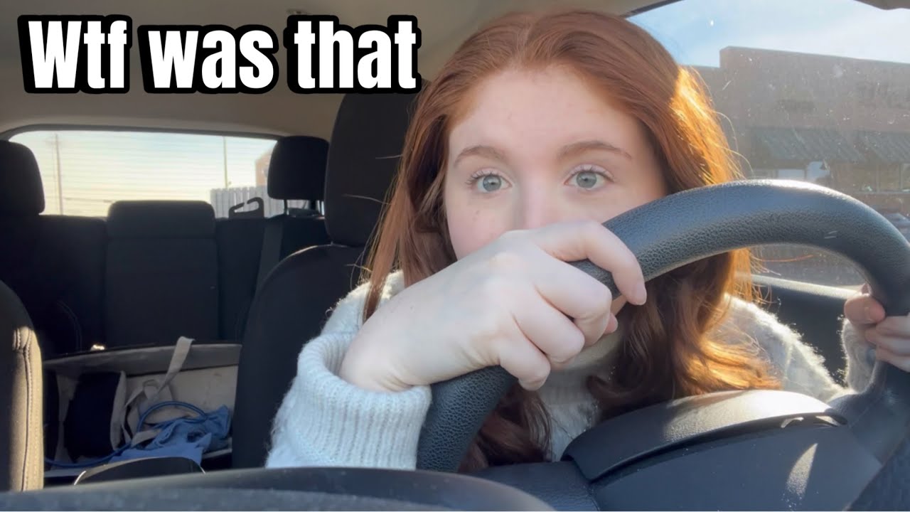 В машине я без умолку размышляю о сериале «Очень странные дела» и о жизни после окончания универс...