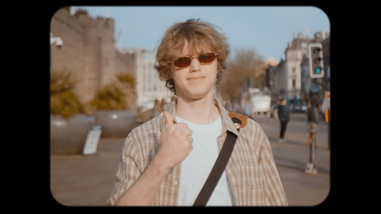 heddlu - Paid Becso Am Dim (Official Video)