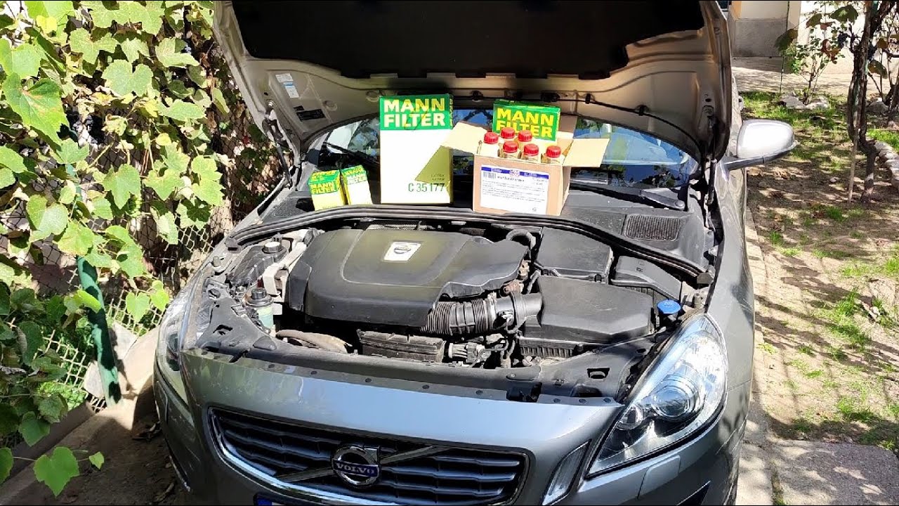 Volvo V60 D3 Oil and filters replacement & service reminder reset
