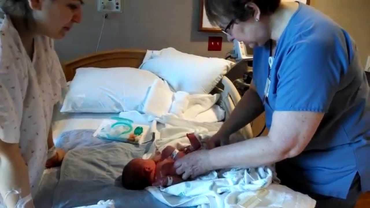 How to care for a NEWBORN baby Girl 🤰 realmomma 🤱