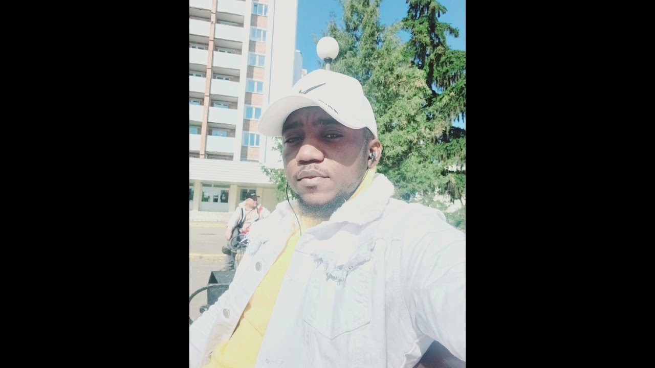 PETIT KAMARDINE  MDJENI _- ARTISTE COMORIEN DE TOIRAB 