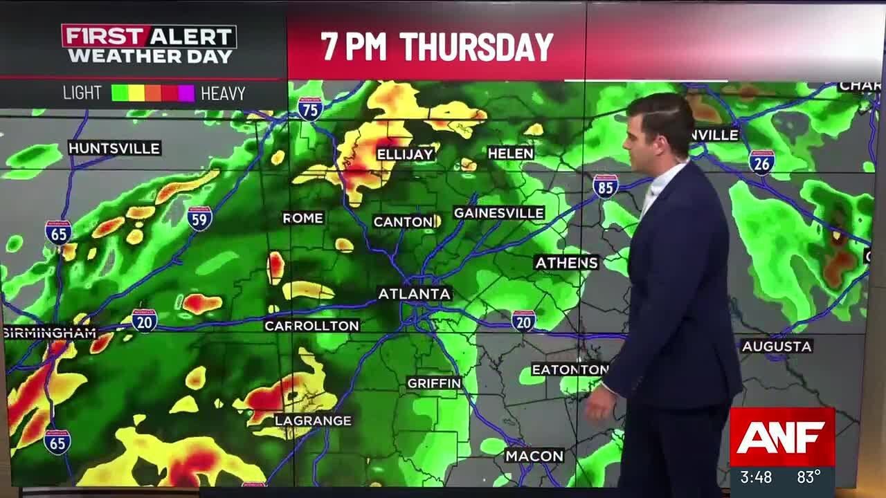 Прогноз First Alert: дожди и грозы к четвергу