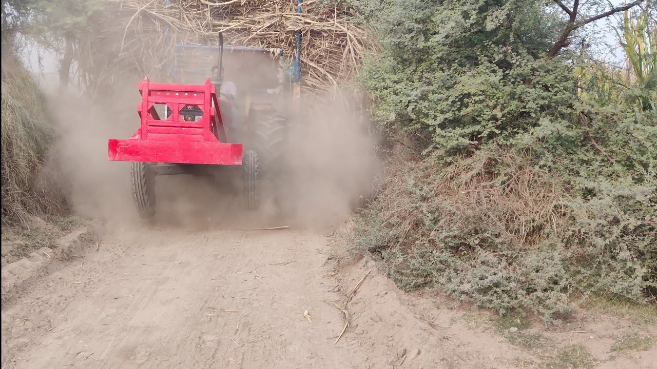 *🚜 Tooti Phooti Raahon Par! Ganne Se Bhari Tractor Trali Mushkil Se Nikaali💪*