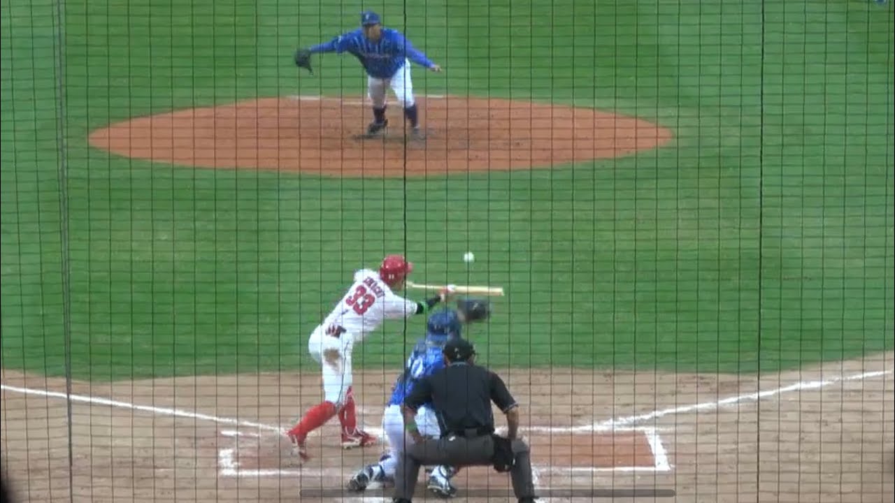 代走で輝く羽月隆太郎の俊足！菊池涼介のスクイズで土壇場で同点へ追いつく！