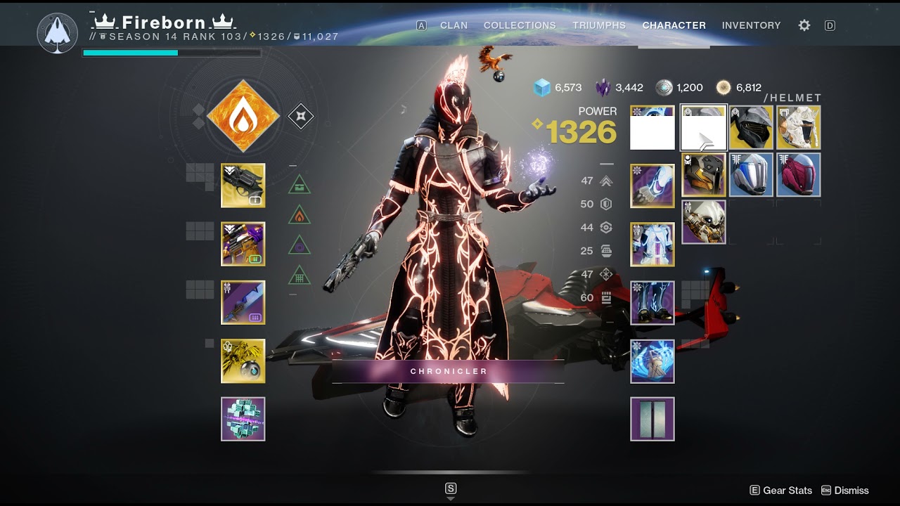 Felwinter's Helm turns Solstice glows blue
