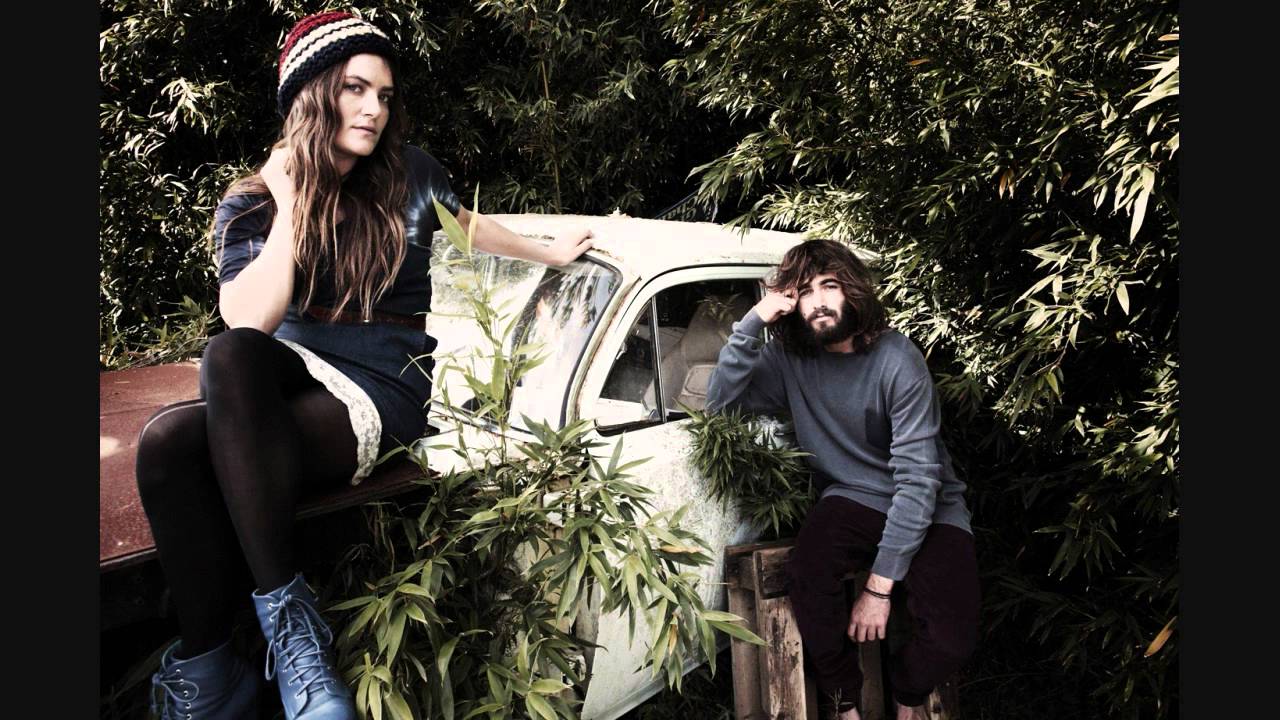 Angus & Julia Stone - Red Berries