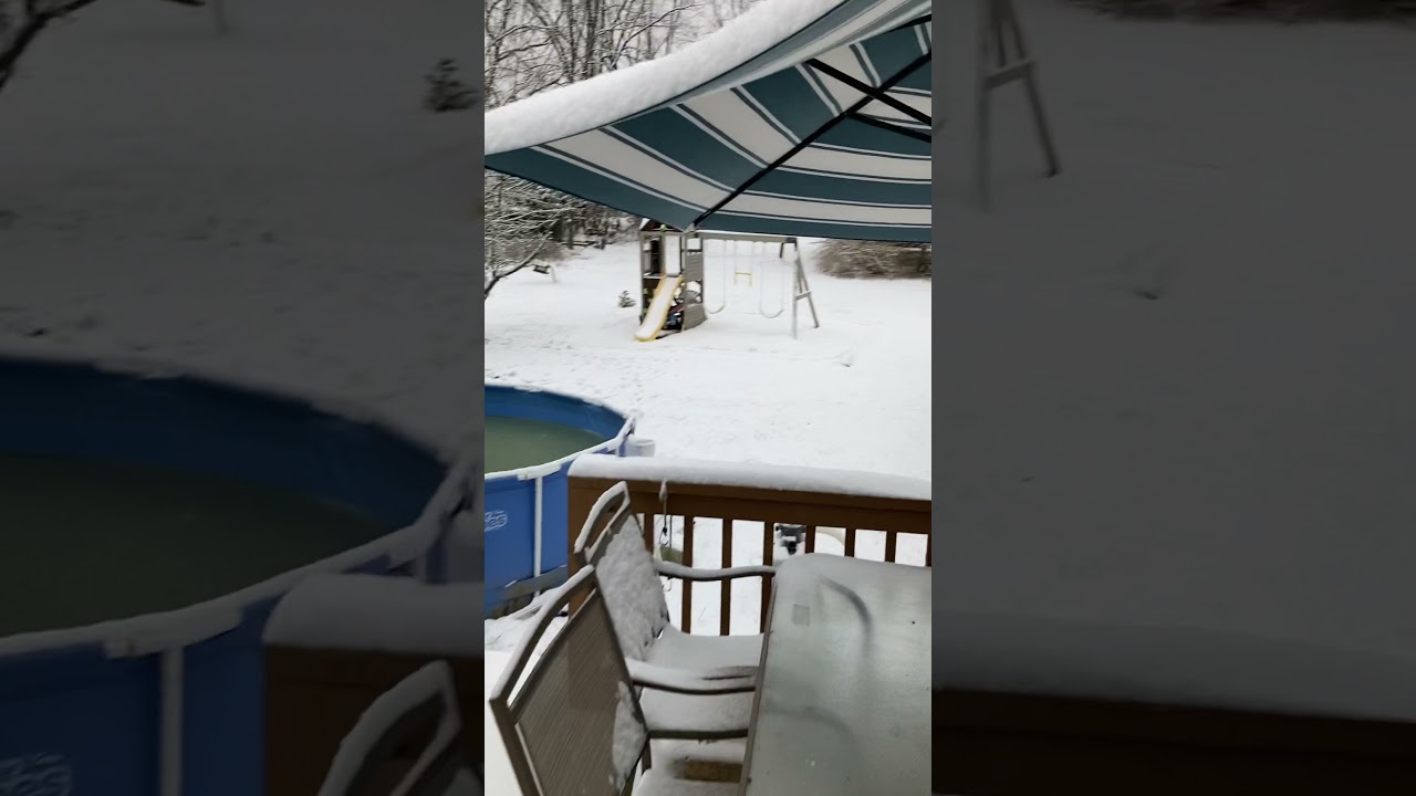 Puffco Pro in the snow, first snow in PA 2021